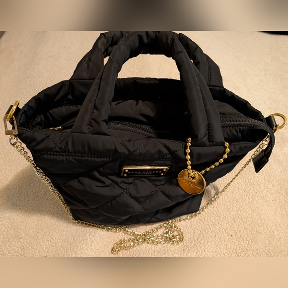 Marc Jacobs Quilted Mini Nylon Tote Black with Gold Chain. COA  Excellent - Picture 2 of 10